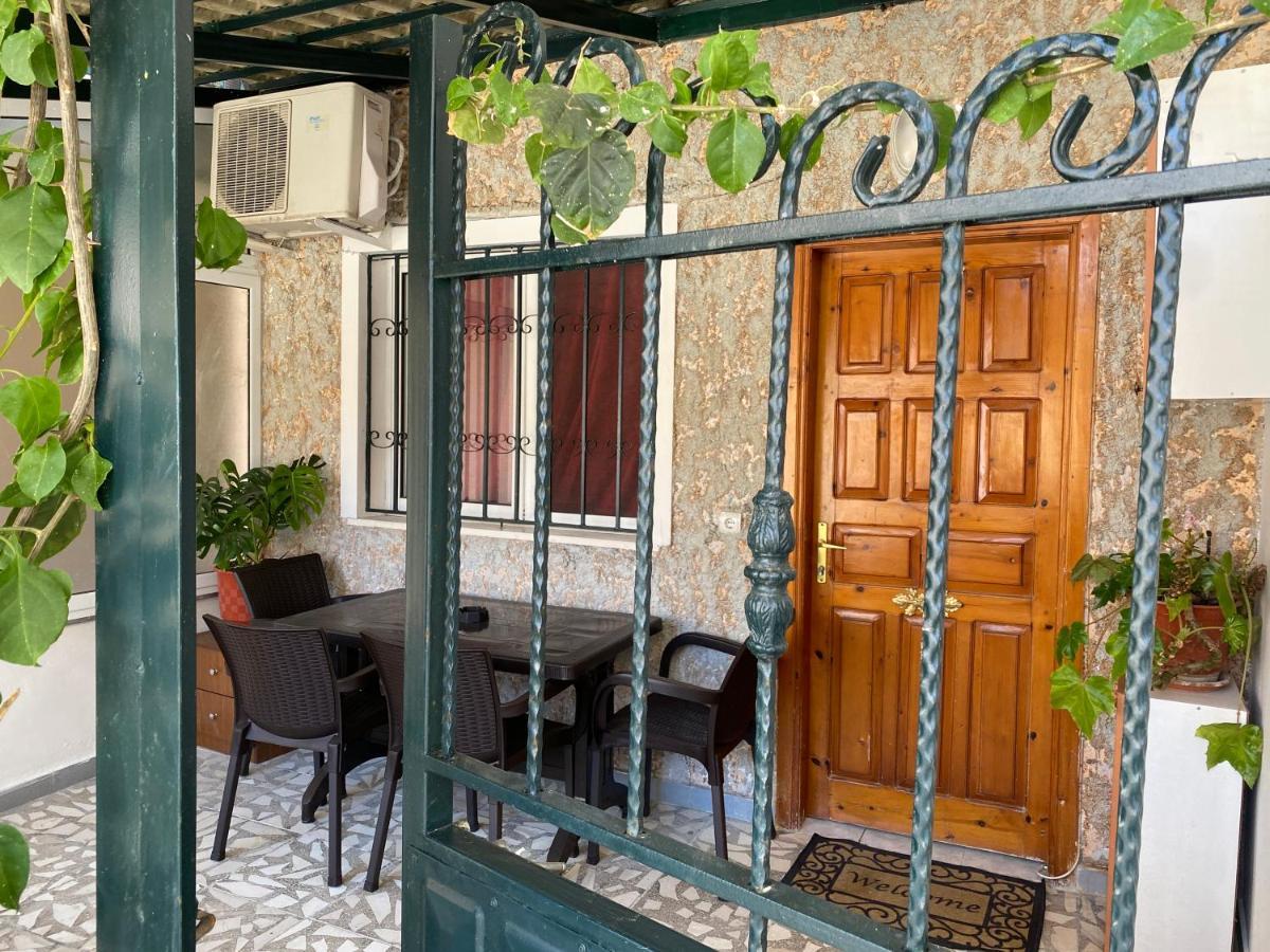 Appartamento Vila Xhani Sarandë Esterno foto