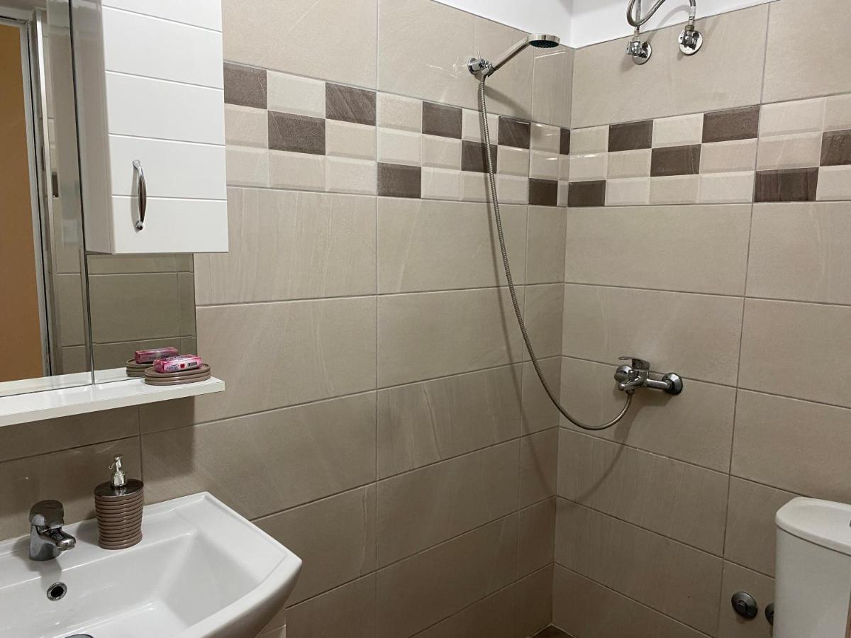 Appartamento Vila Xhani Sarandë Esterno foto